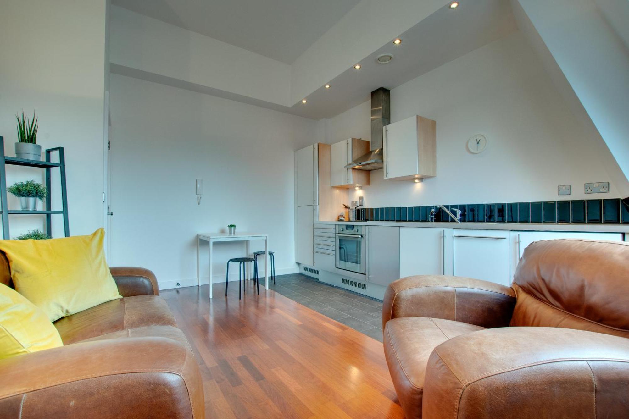 Crown Apartments 5A By Week2Week Newcastle upon Tyne Dış mekan fotoğraf